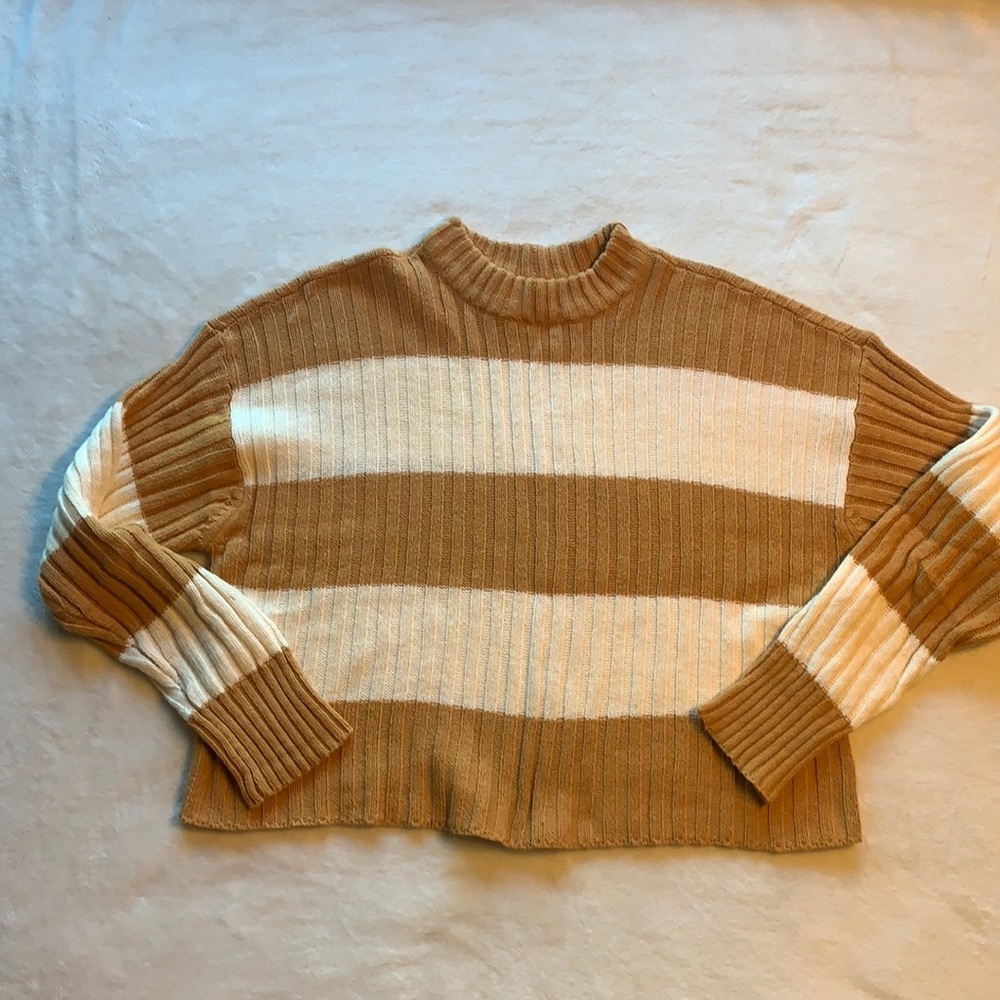 American Eagle cropped knit sweater women’s small